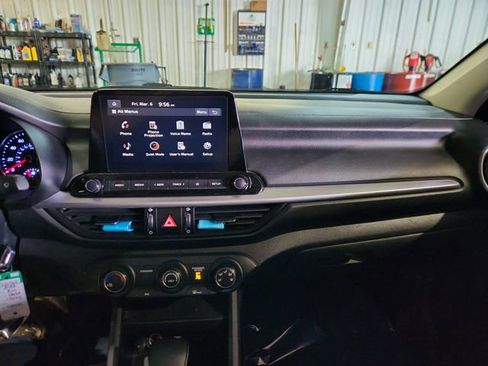 Used 2022 Kia Forte LXS image 14