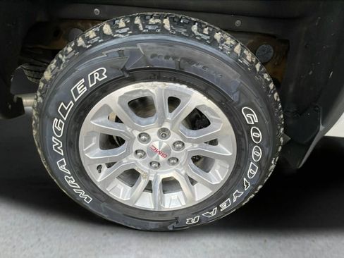 Used 2017 GMC Sierra 1500 SLE w/ SLE Value Package image 18