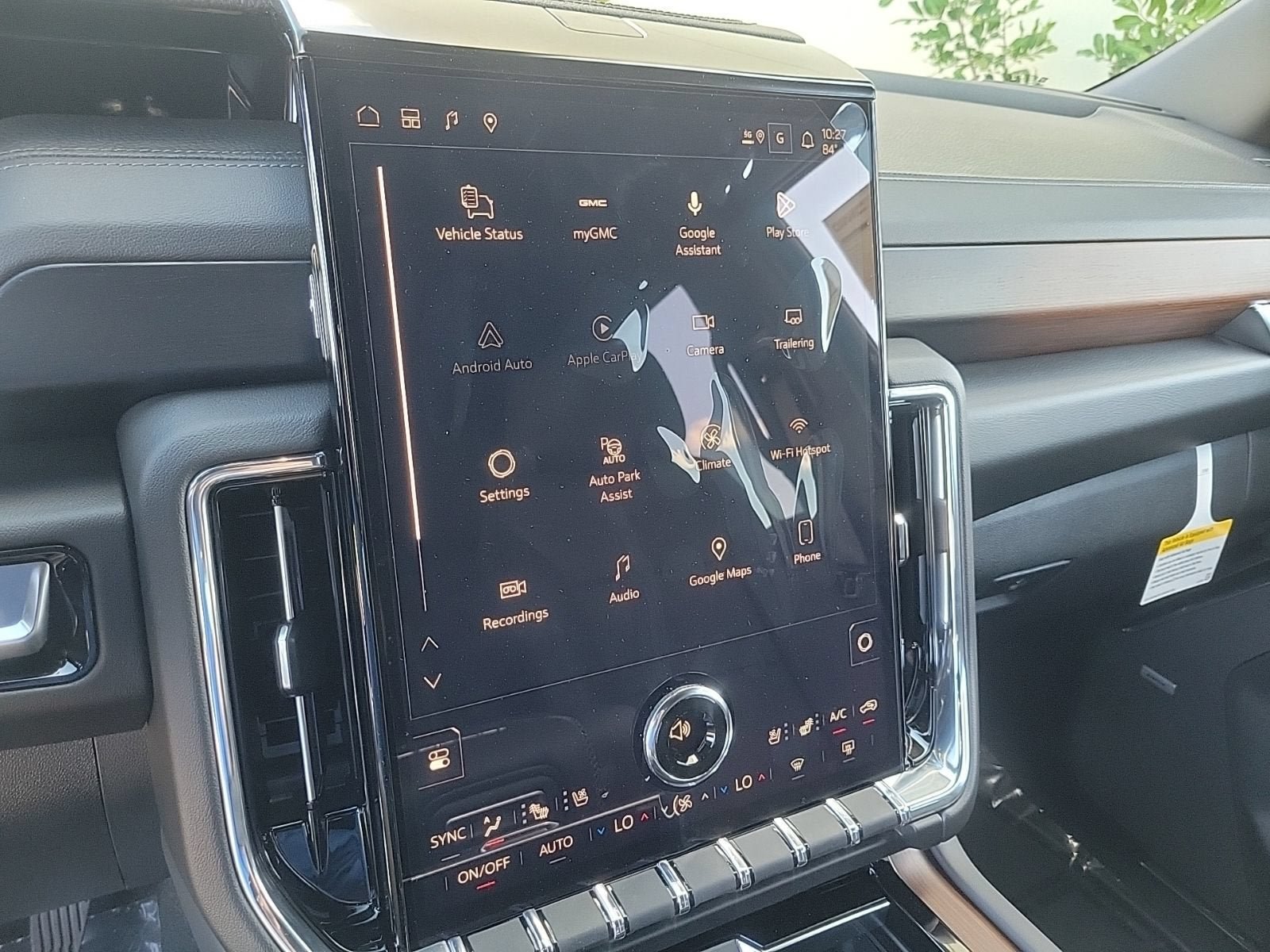 New 2026 GMC Yukon Denali RWD image 17