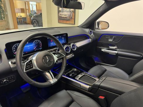 Certified 2025 Mercedes-Benz GLB 250 image 7