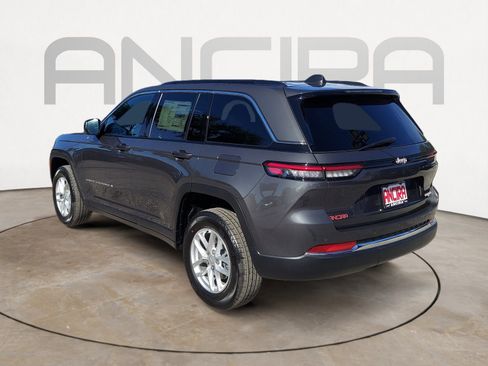 New 2026 Jeep Grand Cherokee Laredo X RWD image 8