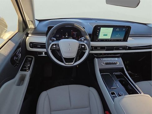New 2026 Lincoln Aviator Premiere image 11