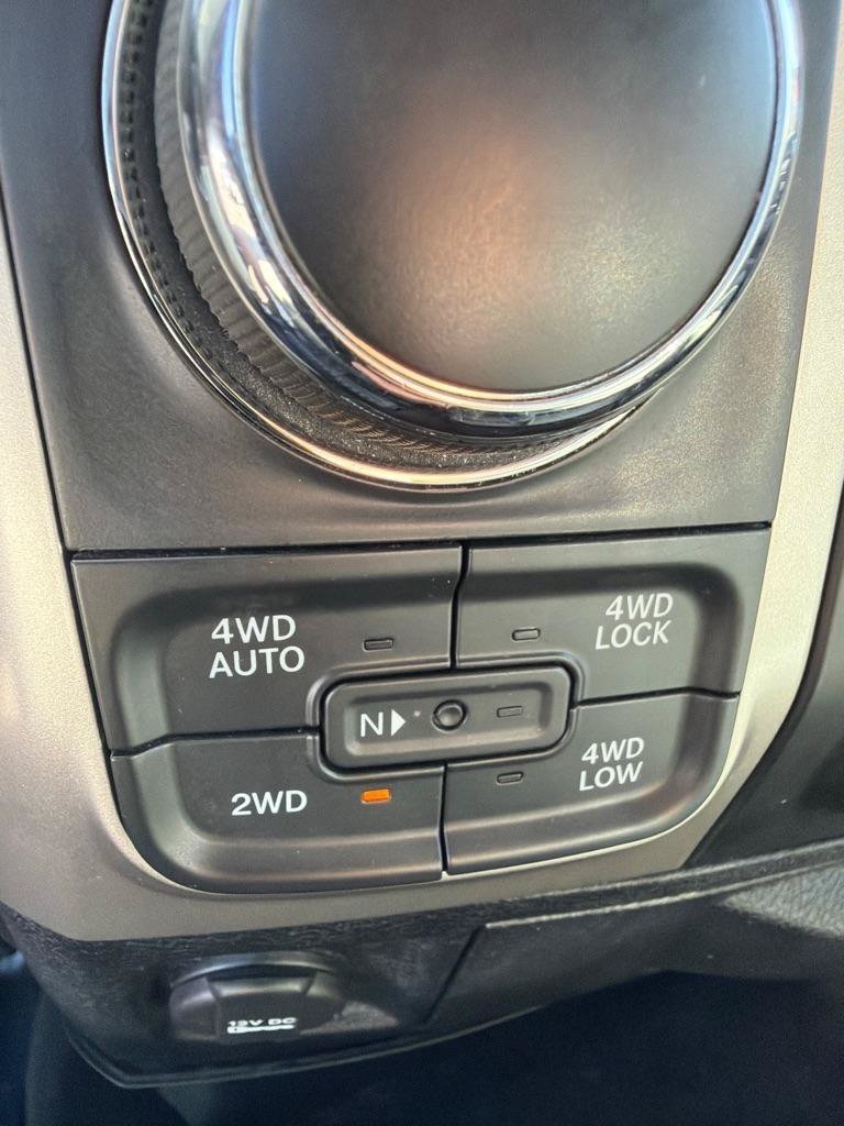 Used 2016 RAM 1500 Big Horn AWD/4WD image 19