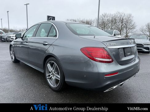 Used 2018 Mercedes-Benz E 300 4MATIC image 6