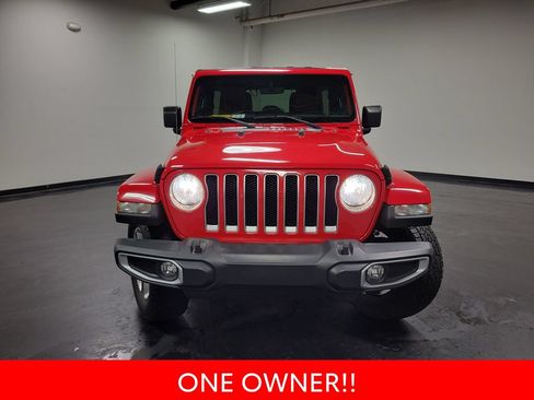 Used 2022 Jeep Wrangler Unlimited Sahara w/ Cold Weather Group AWD/4WD image 3