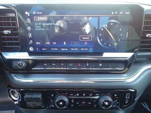 Used 2024 Chevrolet Silverado 1500 High Country image 28