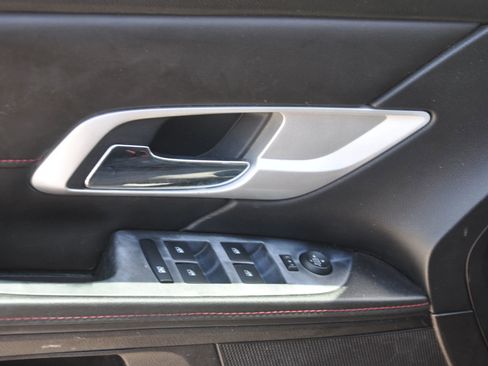 Used 2011 GMC Terrain SLE FWD image 22