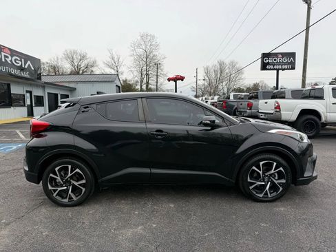Used 2018 Toyota C-HR XLE image 10