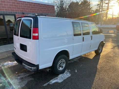 Used 2013 Chevrolet Express 3500 image 5