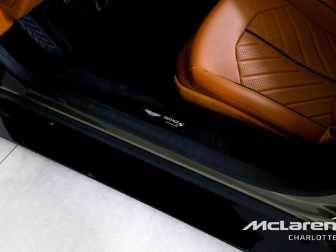 Used 2026 Aston Martin V8 Vantage S RWD image 17
