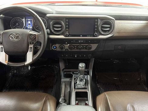 Certified 2022 Toyota Tacoma Limited AWD/4WD image 27