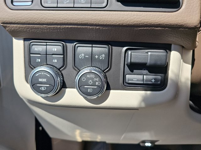 Used 2023 GMC Yukon Denali w/ Max Trailering Package AWD/4WD image 31