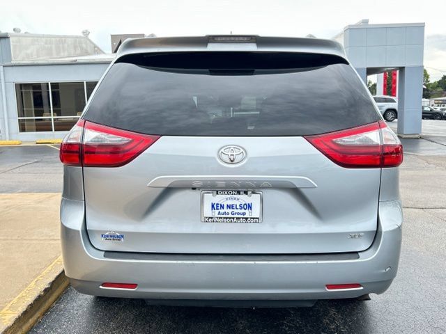 Used 2020 Toyota Sienna XLE FWD image 9
