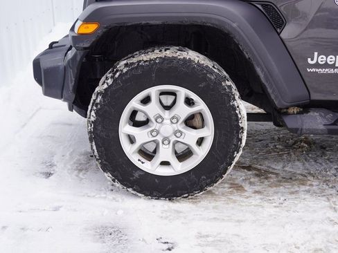 Used 2021 Jeep Wrangler Unlimited Islander image 8