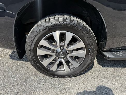 Used 2021 Toyota Sequoia Limited AWD/4WD image 26