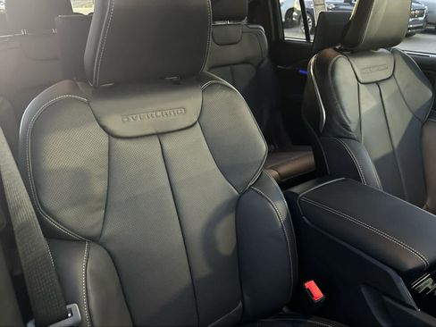 New 2025 Jeep Grand Cherokee L Overland w/ Luxury Tech Group IV AWD/4WD image 17