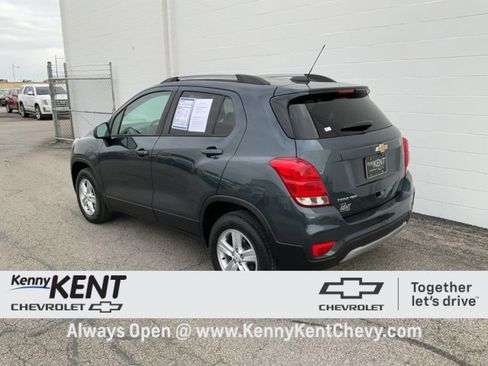 Used 2021 Chevrolet Trax LT image 28