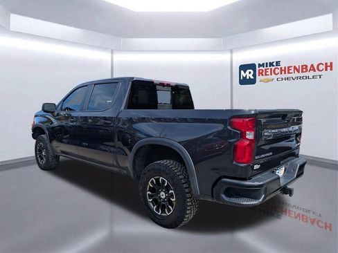 Used 2023 Chevrolet Silverado 1500 ZR2 AWD/4WD image 6