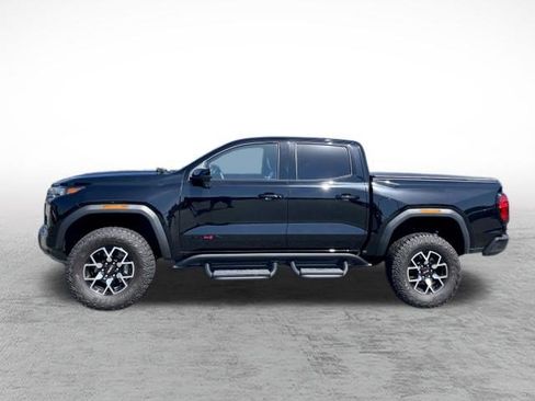Used 2024 GMC Canyon AT4X AWD/4WD image 8