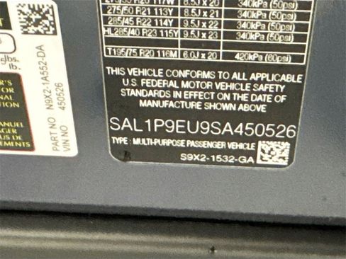 Certified 2025 Land Rover Range Rover Sport SE image 31