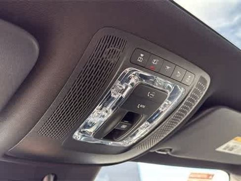 Certified 2025 Mercedes-Benz GLB 250 4MATIC image 76