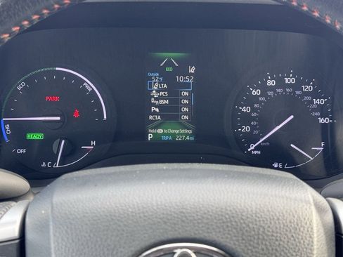 Used 2022 Toyota Sienna XSE image 14