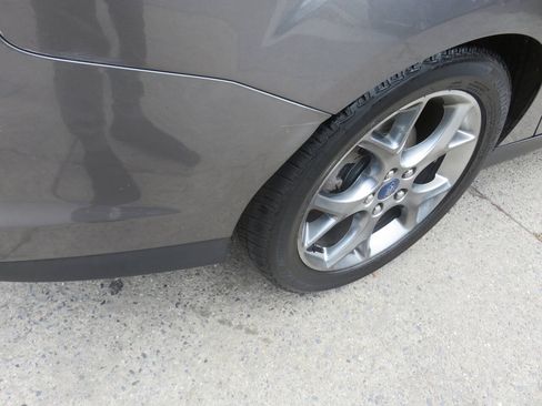 Used 2014 Ford Focus SE w/ Equipment Group 201A FWD image 35