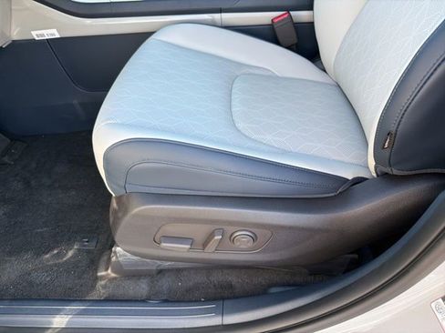 New 2026 Kia Carnival EX FWD image 15