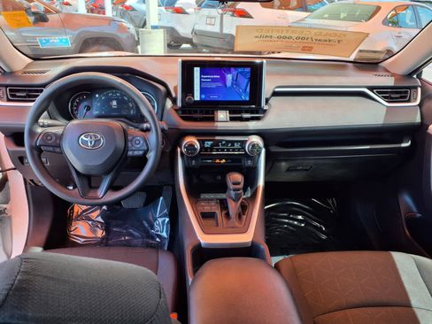 Certified 2025 Toyota RAV4 XLE FWD image 13