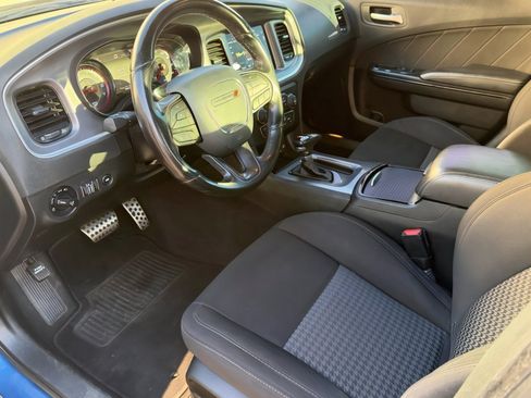 Used 2020 Dodge Charger R/T w/ Blacktop Package image 27