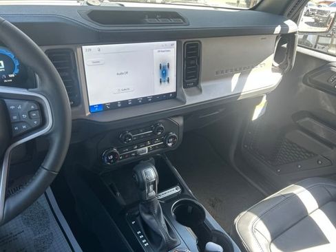 New 2026 Ford Bronco Outer Banks AWD/4WD image 18