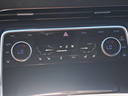 Used 2024 Genesis GV80 3.5T AWD/4WD image 23