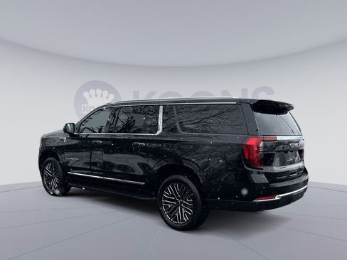 New 2026 GMC Yukon XL Elevation image 4