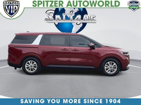 Used 2023 Kia Carnival LX FWD image 10
