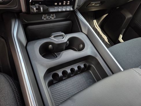 New 2026 RAM 2500 Big Horn AWD/4WD image 11