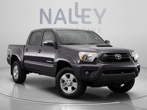 Used 2014 Toyota Tacoma PreRunner w/ TRD Sport Package RWD image 9