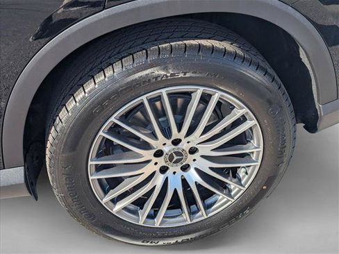 Used 2026 Mercedes-Benz GLC 300 image 9