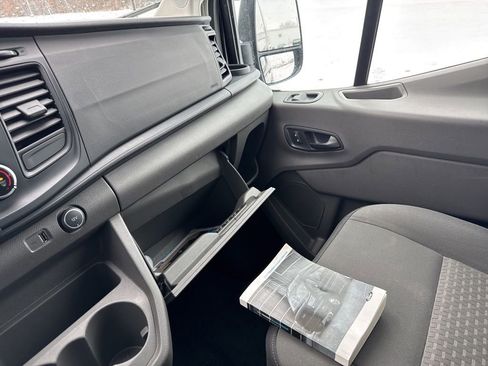 Used 2021 Ford Transit 350 XLT image 31