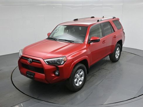 Used 2024 Toyota 4Runner SR5 image 30