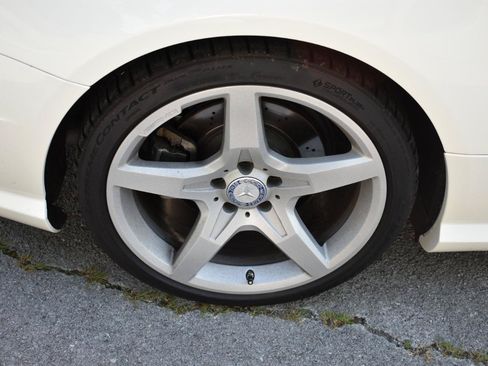 Used 2016 Mercedes-Benz SL 550 image 40