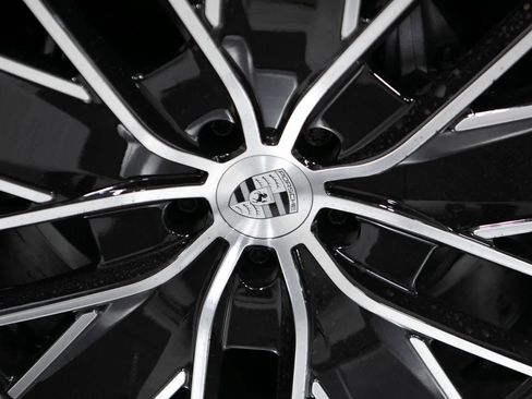 New 2026 Porsche Macan Electric RWD image 11