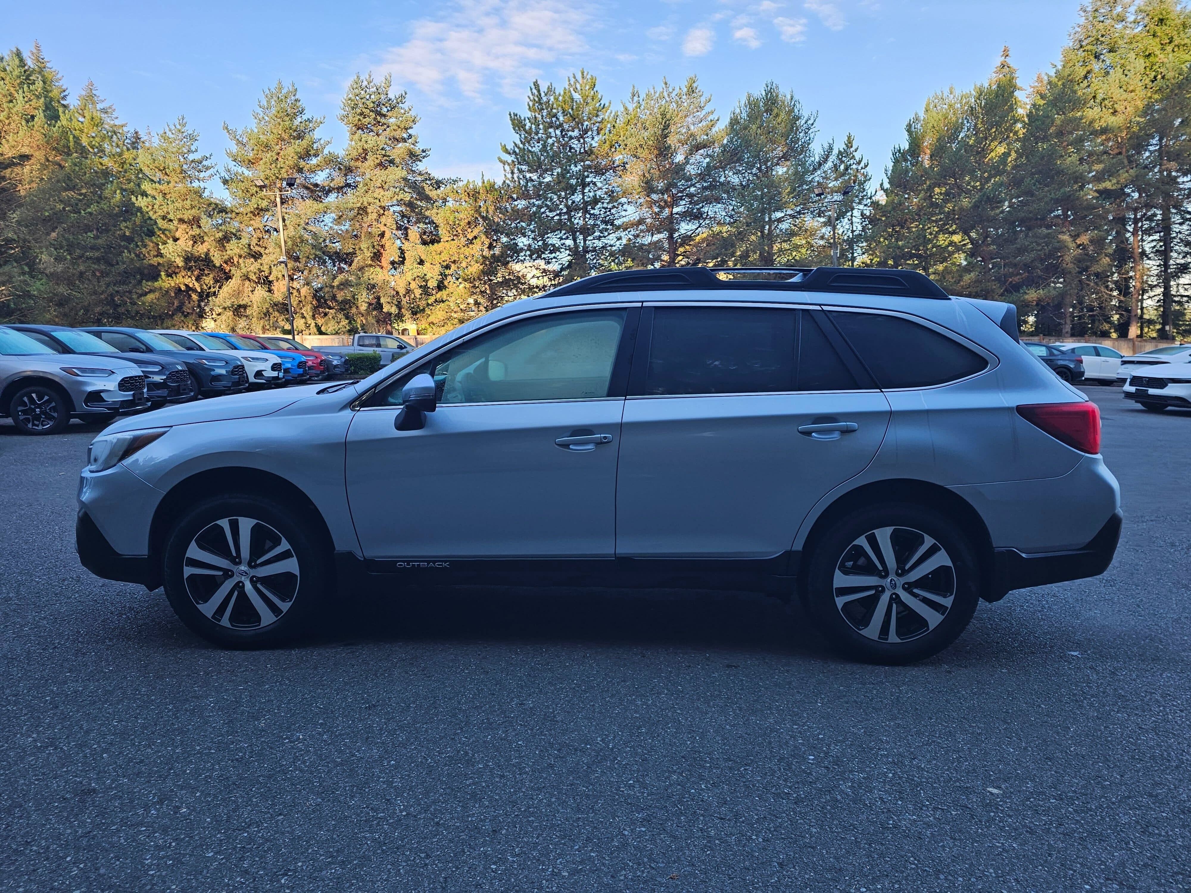 Used 2019 Subaru Outback 2.5i Limited w/ Popular Package #2 AWD/4WD image 4