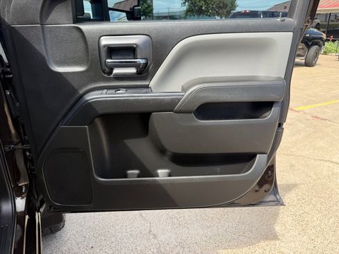 Used 2019 Chevrolet Silverado 2500 W/T AWD/4WD image 23