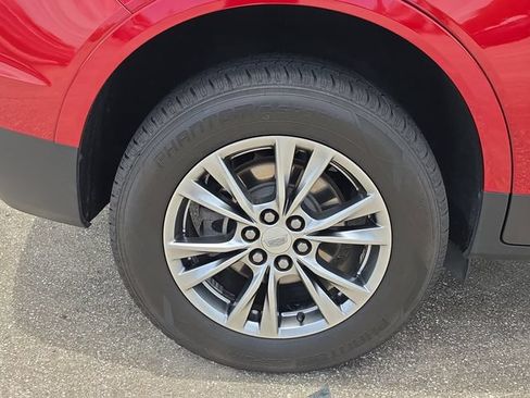 Used 2021 Cadillac XT5 Premium Luxury FWD image 5