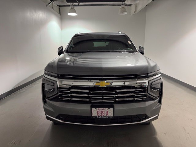 Used 2025 Chevrolet Tahoe Premier AWD/4WD image 2