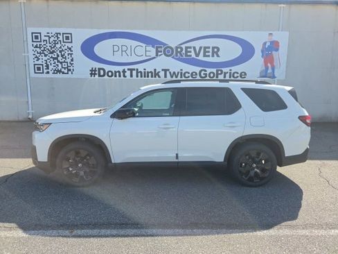 New 2026 Honda Pilot Black Edition image 2