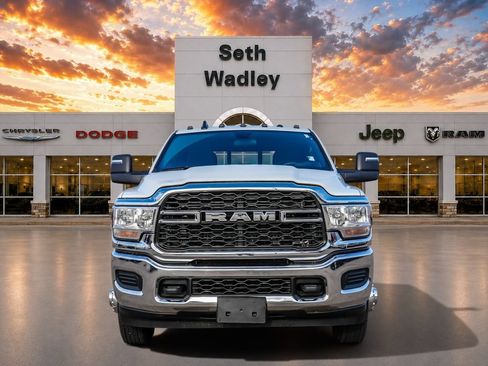 Used 2024 RAM 3500 Tradesman w/ Chrome Appearance Group AWD/4WD image 2