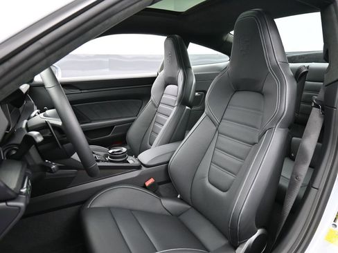 New 2026 Porsche 911 Carrera GTS RWD image 5