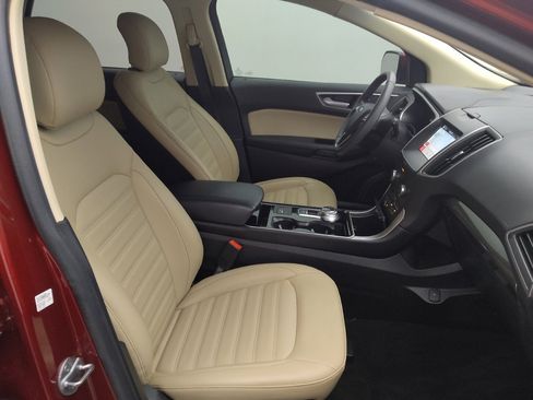Used 2019 Ford Edge SEL w/ Equipment Group 201A FWD image 21