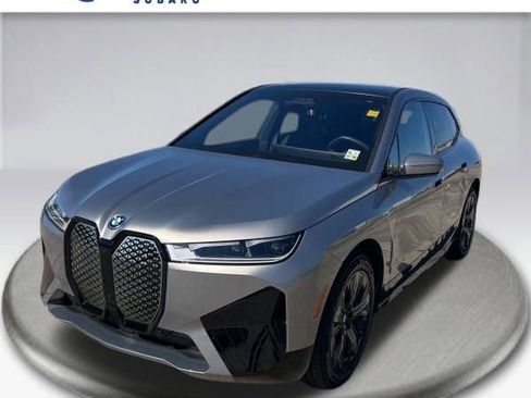 Used 2025 BMW iX xDrive50 w/ Premium Package image 1